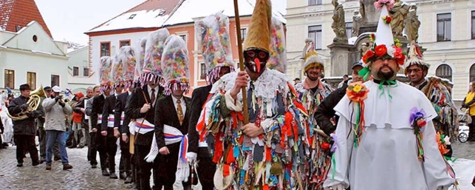 Masopustní obchůzky na Krumlovsku a volba devíti hejtmanů, historie